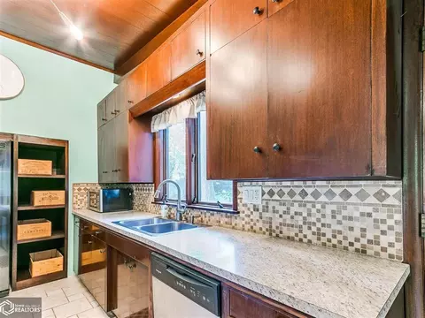 609 Carr Dr, Ames, IA 50010 photo 16