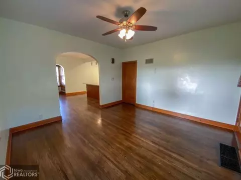 214 2nd St SE, Hampton, IA 50441 photo 9