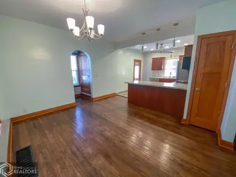 214 2nd St SE, Hampton, IA 50441 photo 6