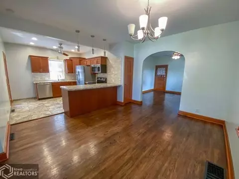 214 2nd St SE, Hampton, IA 50441 photo 7