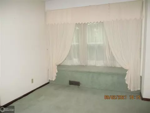 603 W Maple St, Centerville, IA 52544 photo 18