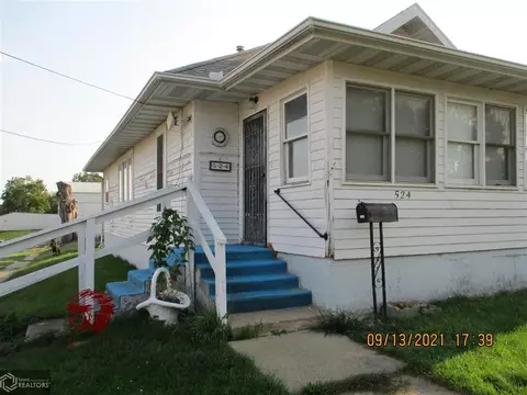 524 E Walsh St, Centerville, IA 52544 photo 2