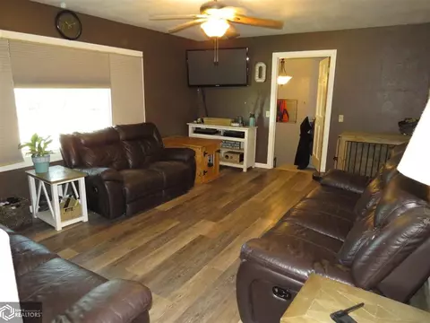119 E 3rd St, Halbur, IA 51444 photo 2