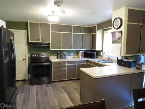 119 E 3rd St, Halbur, IA 51444 photo 4