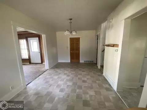 114 2nd St NE, Hampton, IA 50441 photo 7