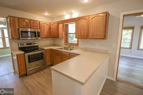 1319 Nebraska Ave, Ames, IA 50014 photo 7