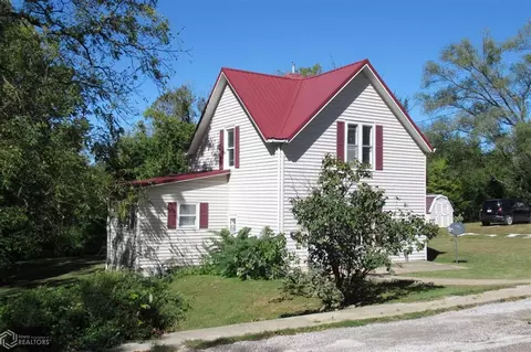 51 S 7th St, Hamilton, IL 62341 photo 3