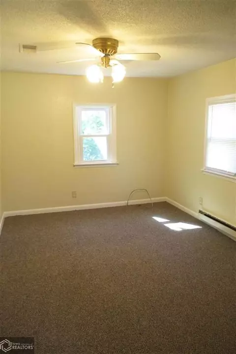 51 S 7th St, Hamilton, IL 62341 photo 14
