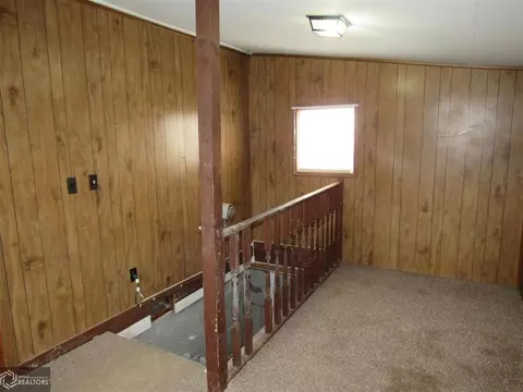 1807 30th St, Eldon, IA 52554 photo 6