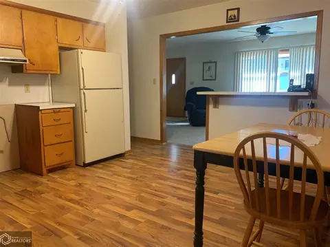 605 E 3rd St, Carroll, IA 51401 photo 7