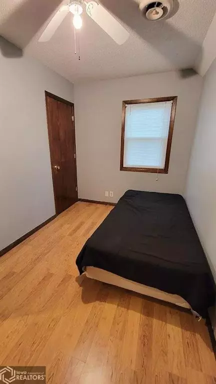 350 E 2nd St, Garner, IA 50438 photo 8