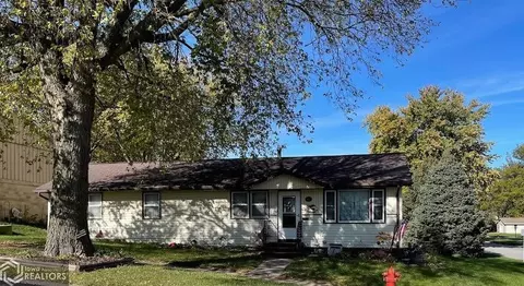 210 E 11th St, Atlantic, IA 50022 photo 2