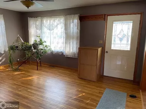 210 E 11th St, Atlantic, IA 50022 photo 12