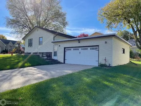 210 E 11th St, Atlantic, IA 50022 photo 5