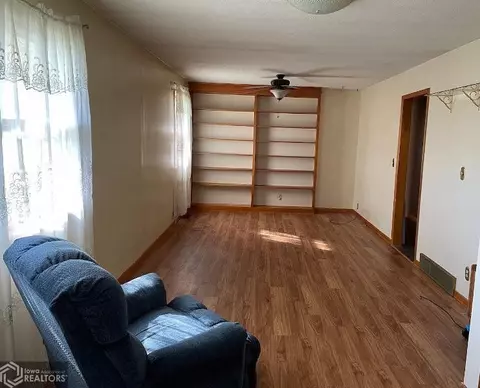 210 E 11th St, Atlantic, IA 50022 photo 9
