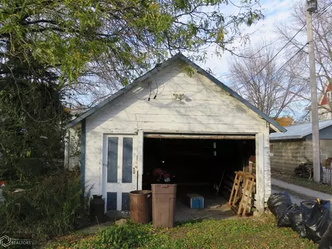 414 2nd St SE, Hampton, IA 50441 photo 6
