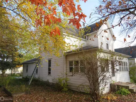 414 2nd St SE, Hampton, IA 50441 photo 5
