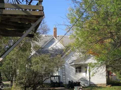 414 2nd St SE, Hampton, IA 50441 photo 2