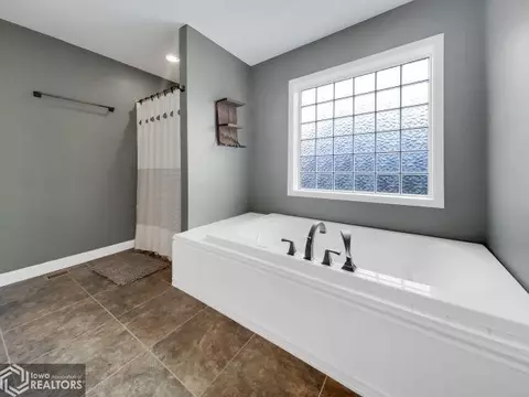 1660 140th St, Hampton, IA 50441 photo 15