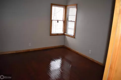 121 E Wall St, Exline, IA 52555 photo 13