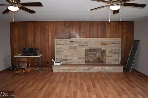 121 E Wall St, Exline, IA 52555 photo 11