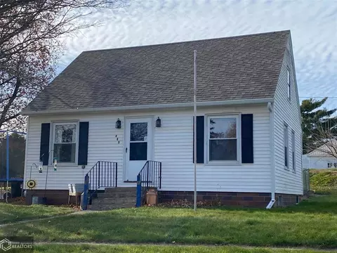 403 4th St, Garwin, IA 50632 photo 1