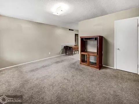 515 7th St SW, Hampton, IA 50441 photo 9