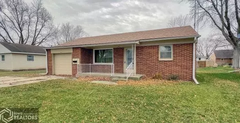 515 7th St SW, Hampton, IA 50441 photo 1