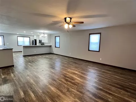 619 3rd St NE, Hampton, IA 50441 photo 9