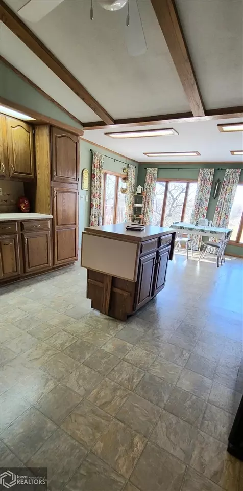 910 N Willow St, Avoca, IA 51521 photo 8