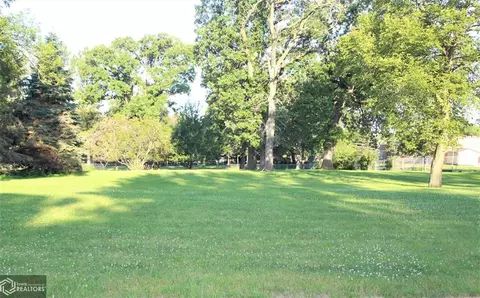 1328 N Kentucky Ave, Mason City, IA 50401