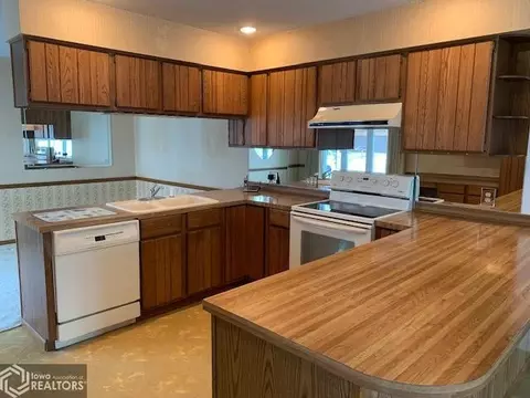 1654 Dorell Dr, Hampton, IA 50441 photo 5
