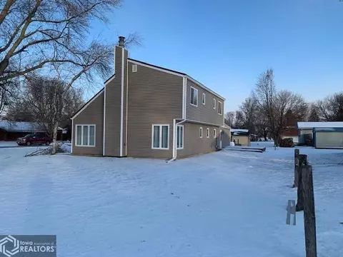 1654 Dorell Dr, Hampton, IA 50441 photo 3