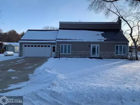 1654 Dorell Dr, Hampton, IA 50441 photo 1
