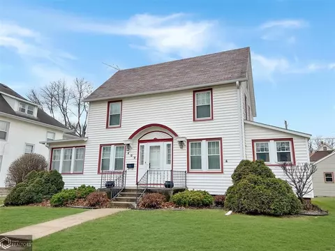 409 2nd St SE, Hampton, IA 50441 photo 1