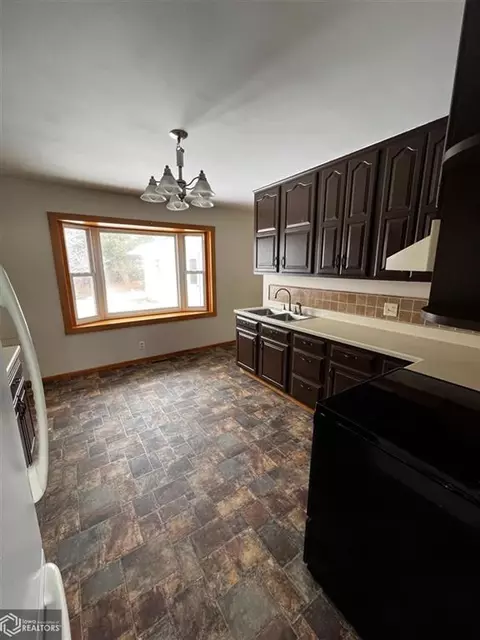 1327 Casley, Hamilton, IL 62341 photo 8