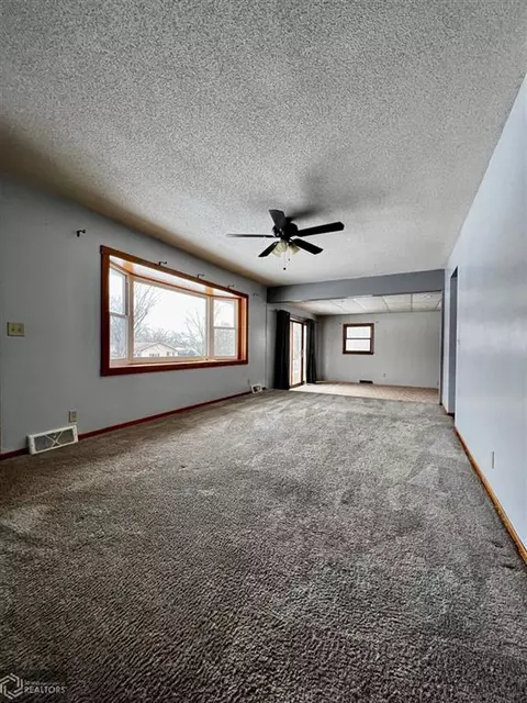 1327 Casley, Hamilton, IL 62341 photo 5