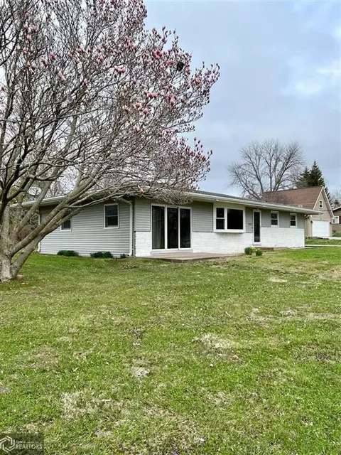 1327 Casley, Hamilton, IL 62341 photo 2