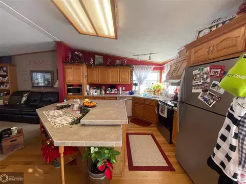 1310 E Cross St, Centerville, IA 52544 photo 11