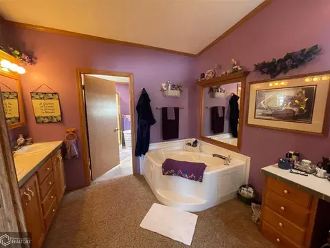 1310 E Cross St, Centerville, IA 52544 photo 35