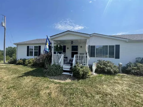 1310 E Cross St, Centerville, IA 52544 photo 2