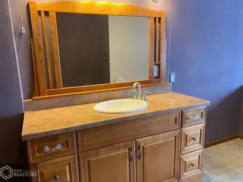 302 2nd St, Garwin, IA 50632 photo 10