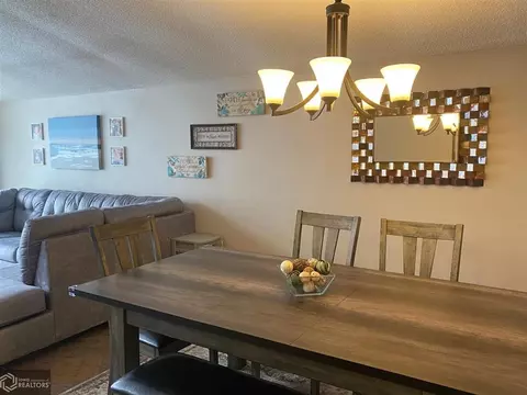 2400 Maple Ridge Dr, Denison, IA 51442 photo 7