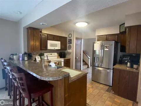 2400 Maple Ridge Dr, Denison, IA 51442 photo 11
