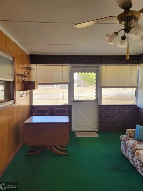 460 Main, Hamilton, IL 62341 photo 4