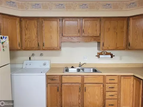 460 Main, Hamilton, IL 62341 photo 5