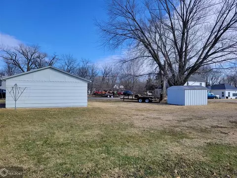 460 Main, Hamilton, IL 62341 photo 2