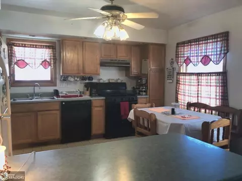 24 Westview Dr, Hamilton, IL 62341 photo 6