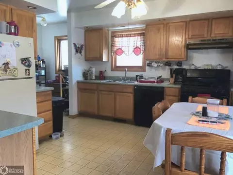 24 Westview Dr, Hamilton, IL 62341 photo 5