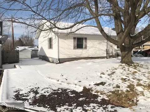 24 Westview Dr, Hamilton, IL 62341 photo 3
